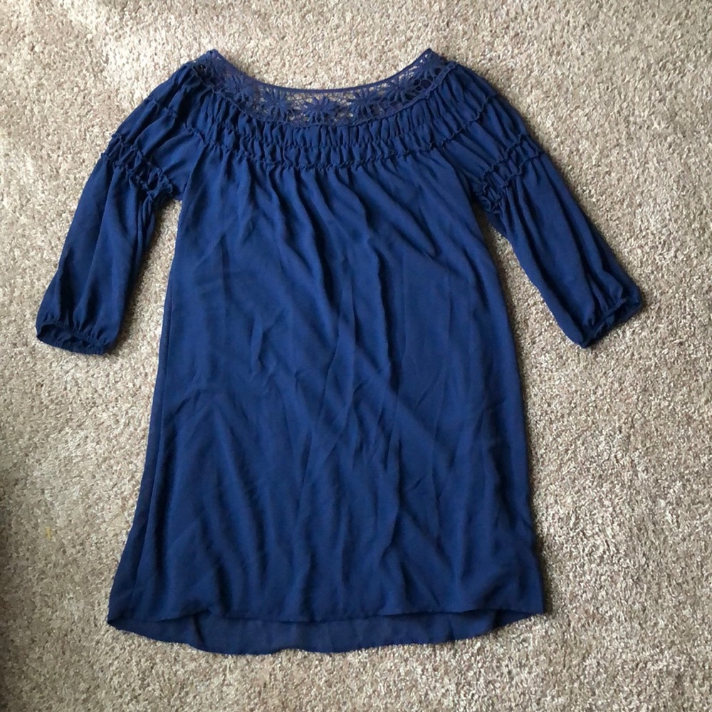 Navy Lace Lose Dress Size M